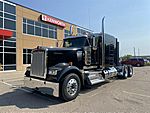 2025 Kenworth W900L