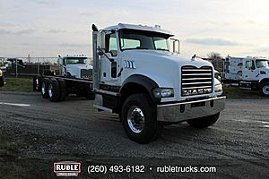 2014 Mack Granite GU713 - Cab & Chassis