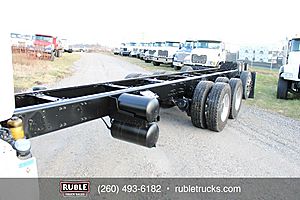 2014 Mack GU713