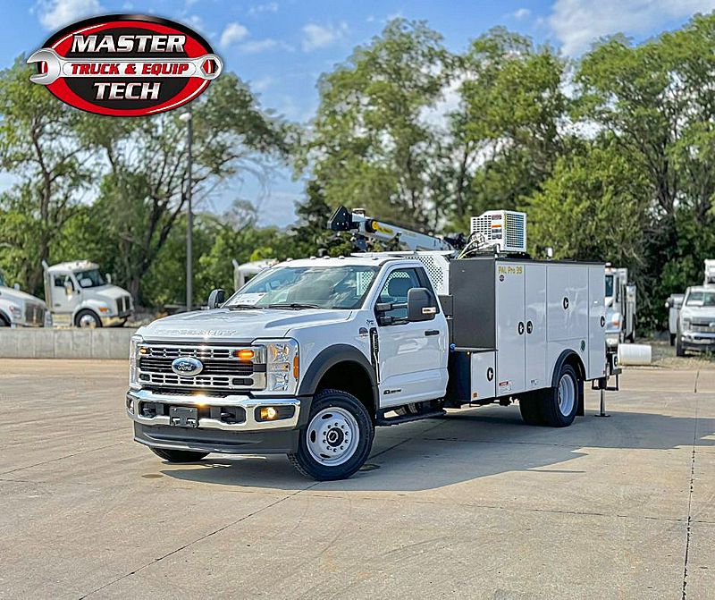 2023 Ford F550