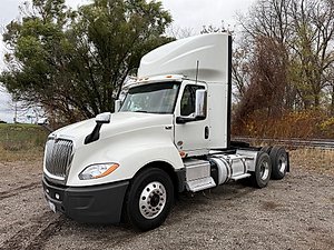 2020 International LT625 - Day Cab
