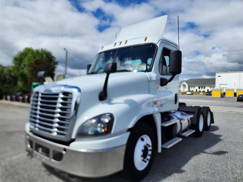 2019 Freightliner CASCADIA 125