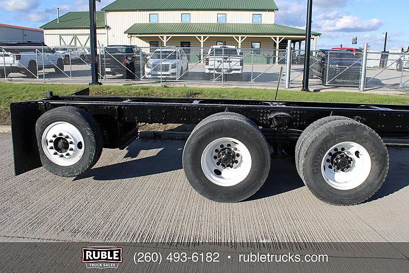 2013 Freightliner 114SD