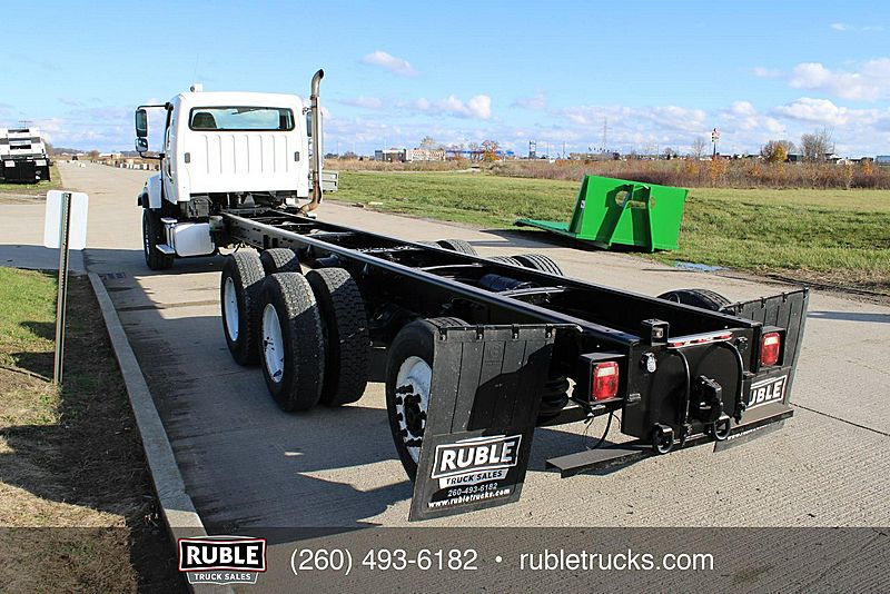 2013 Freightliner 114SD