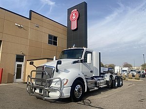 2021 Kenworth T680 - Day Cab