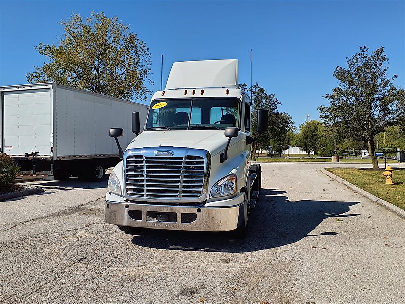 2018 Freightliner CASCADIA 125