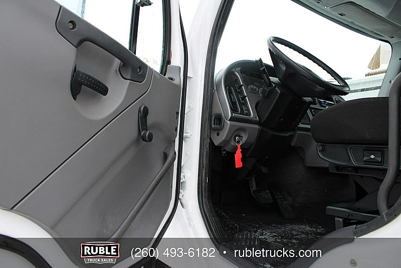2013 Freightliner 114SD