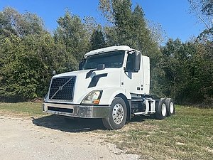 2016 Volvo VNL