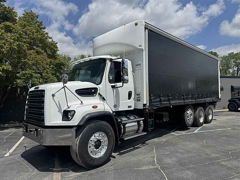 2015 Freightliner 108SD