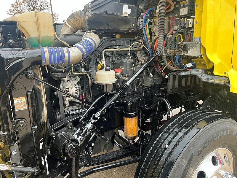 2021 Peterbilt 579