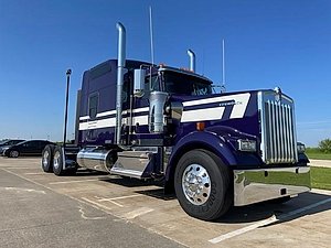2025 Kenworth W900L - Sleeper Truck