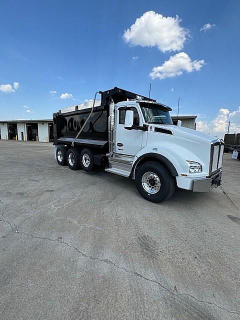 2025-kenworth-t880.1.jpg