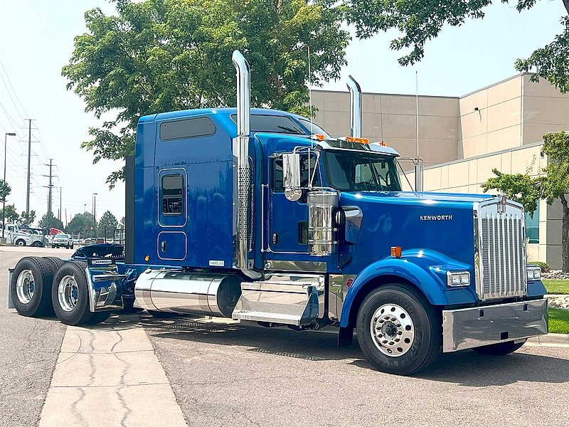 2025 Kenworth W900L For Sale 86" Sleeper 0578070