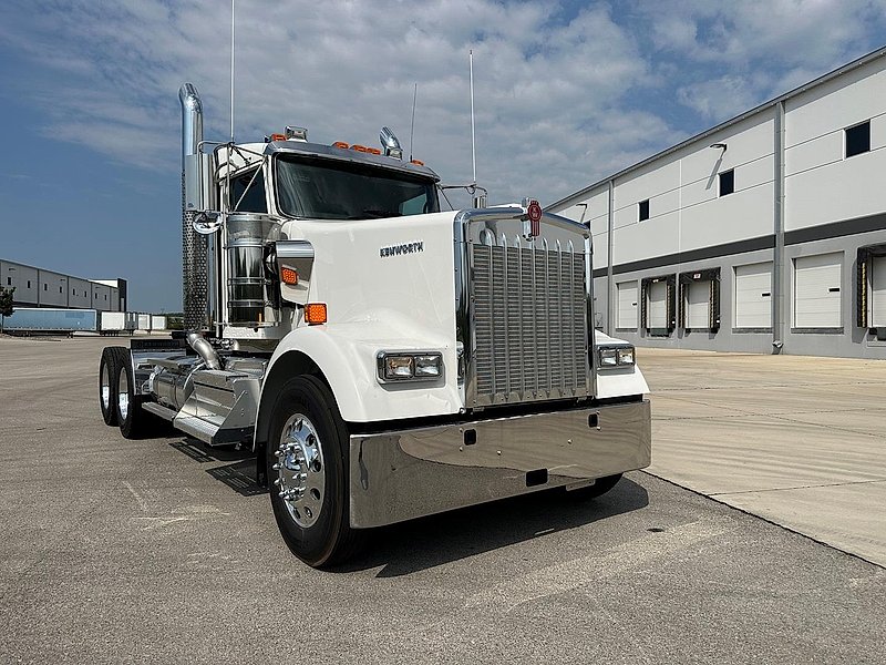 2025 Kenworth W900L For Sale Day Cab 0579945