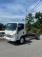 2025 Isuzu NPR-HD