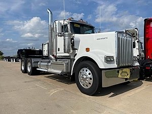2025 Kenworth W900L - Day Cab
