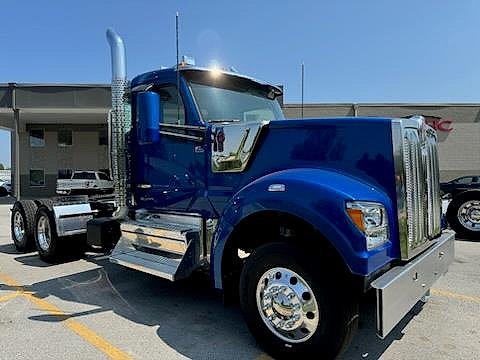 2025 Kenworth W990 For Sale Day Cab 0578325