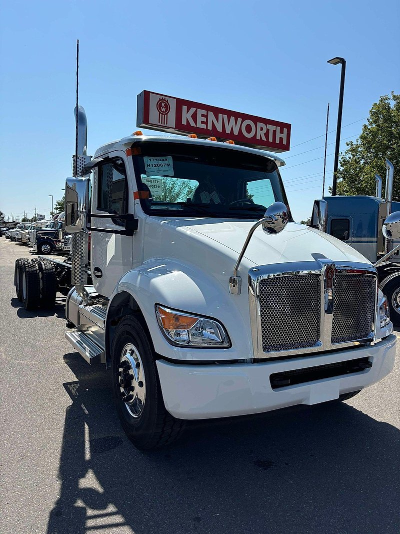 2025 Kenworth T480