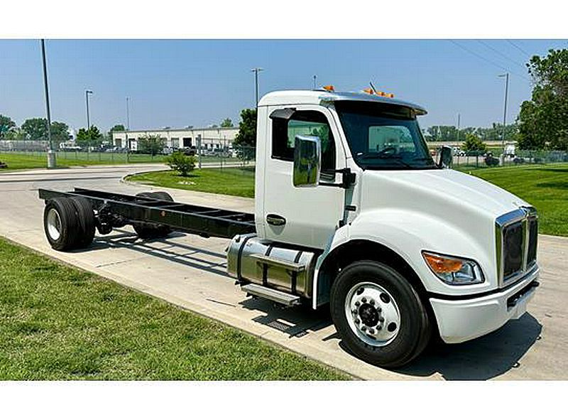 2025 Kenworth T280