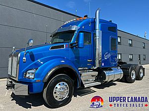 2023 Kenworth T880 - Sleeper Truck