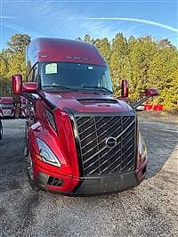 2025 Volvo VNL 860