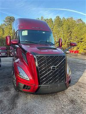 2025 Volvo VNL 860