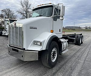 2012 Kenworth T800 - Cab & Chassis