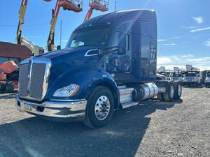 2016 Kenworth T680 - Sleeper Truck