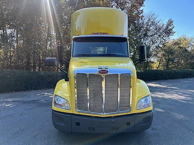 2021 Peterbilt 579