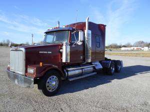 2004 Western Star 4900 - Sleeper Truck