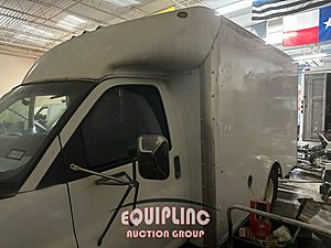 2002 Chevrolet EXPRESS - Box Van