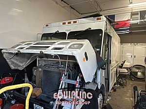 2007 Workhorse W42 - Box Van