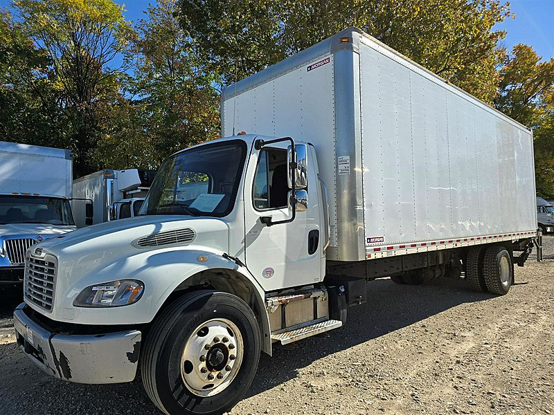 2018 Freightliner M2 106