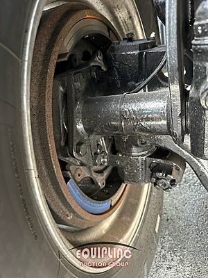 2020 VOLVO TRUCK VNR DUMP