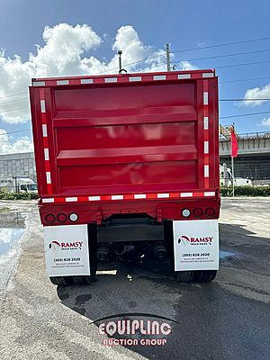 2020 VOLVO TRUCK VNR DUMP