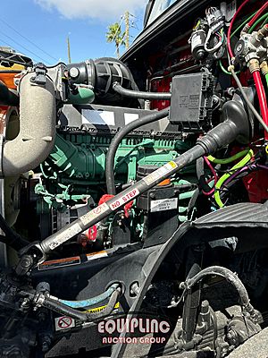 2020 VOLVO TRUCK VNR DUMP