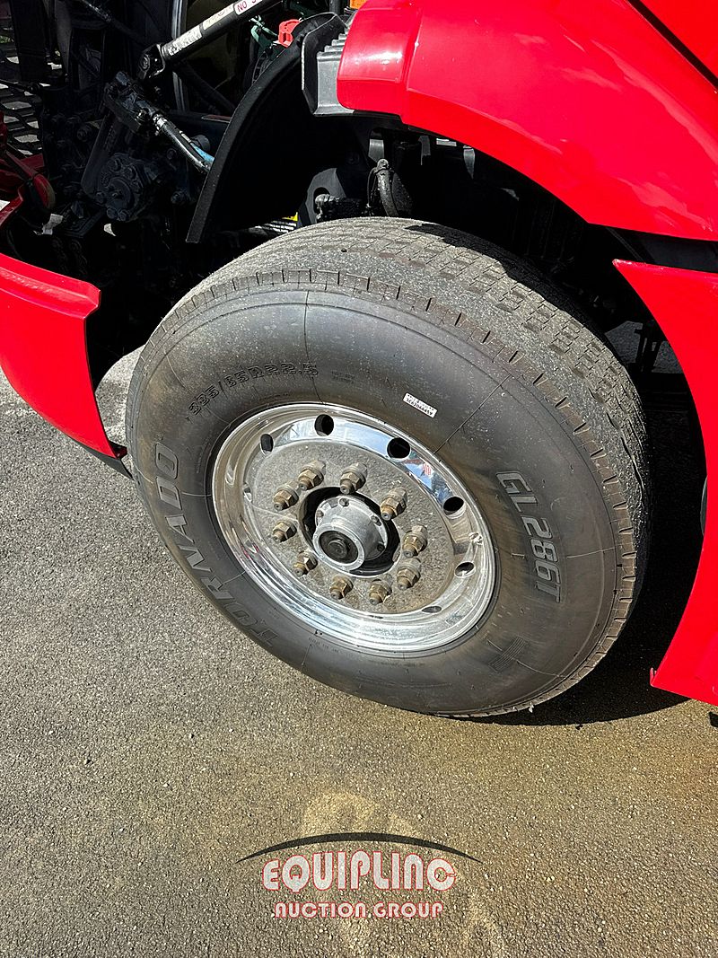 2020 VOLVO TRUCK VNR DUMP