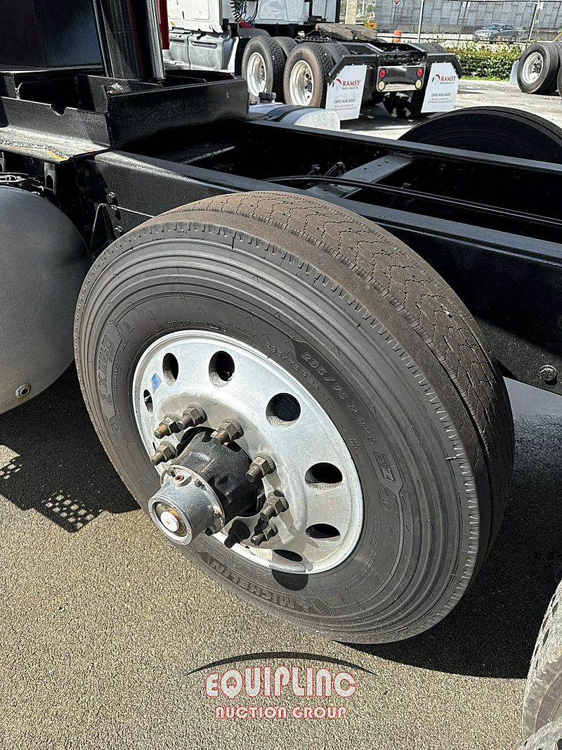 2020 VOLVO TRUCK VNR DUMP