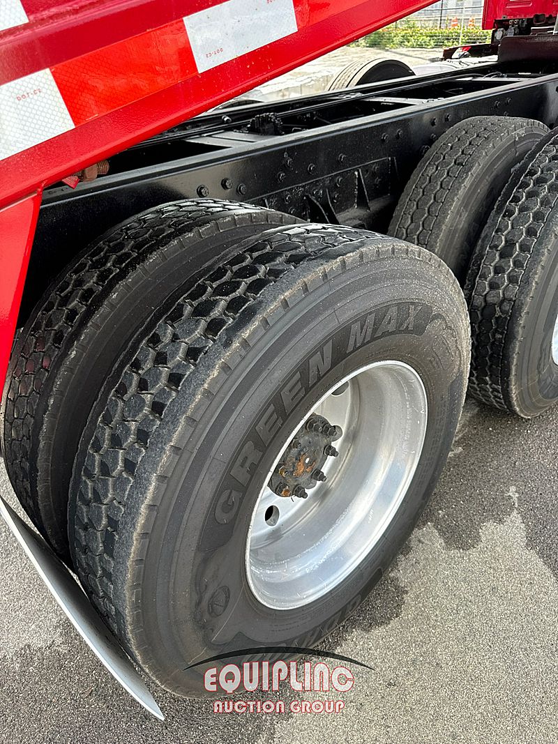 2020 VOLVO TRUCK VNR DUMP