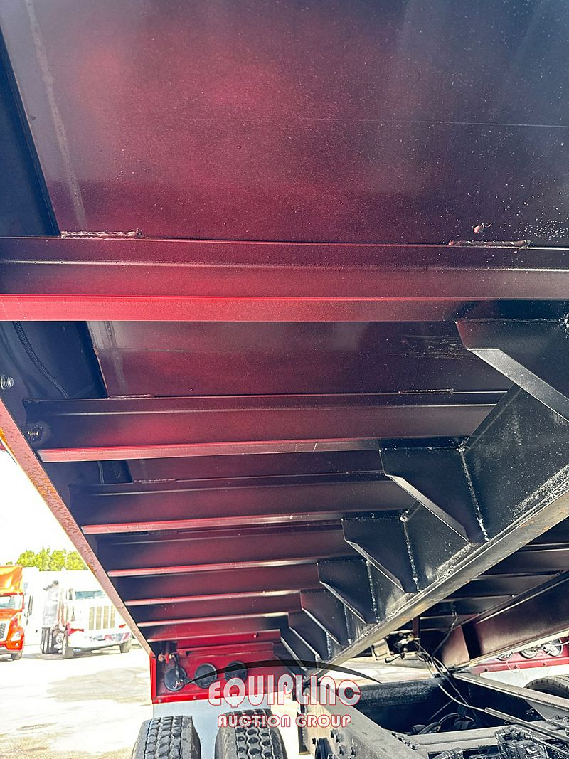 2020 VOLVO TRUCK VNR DUMP