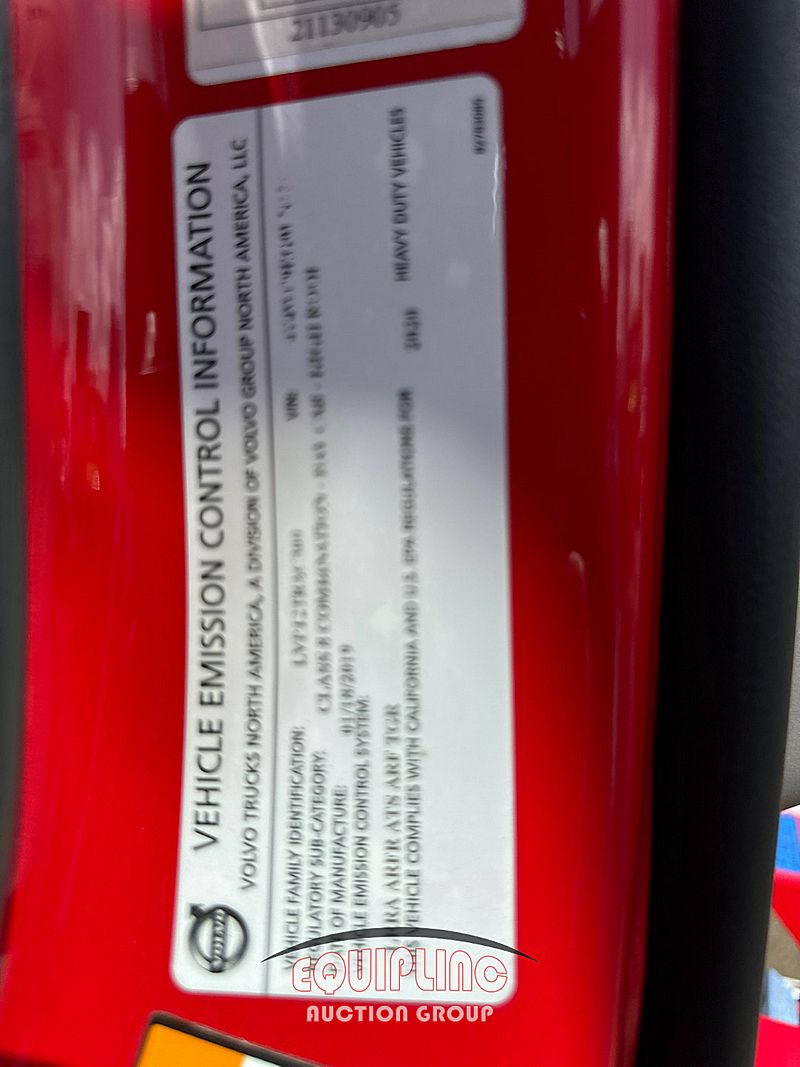 2020 VOLVO TRUCK VNR DUMP
