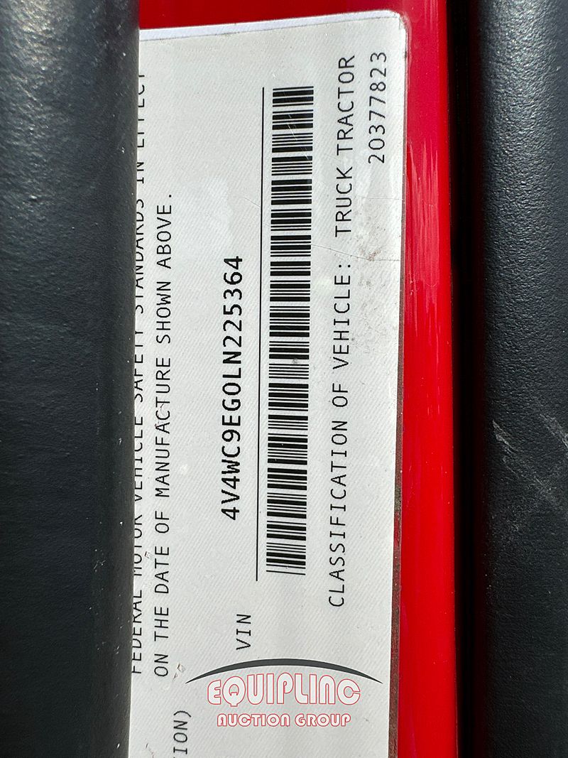 2020 VOLVO TRUCK VNR DUMP