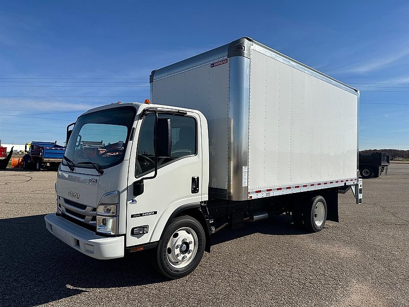 2025 Isuzu NRR