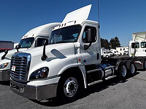 2018 Freightliner Cascadia 125