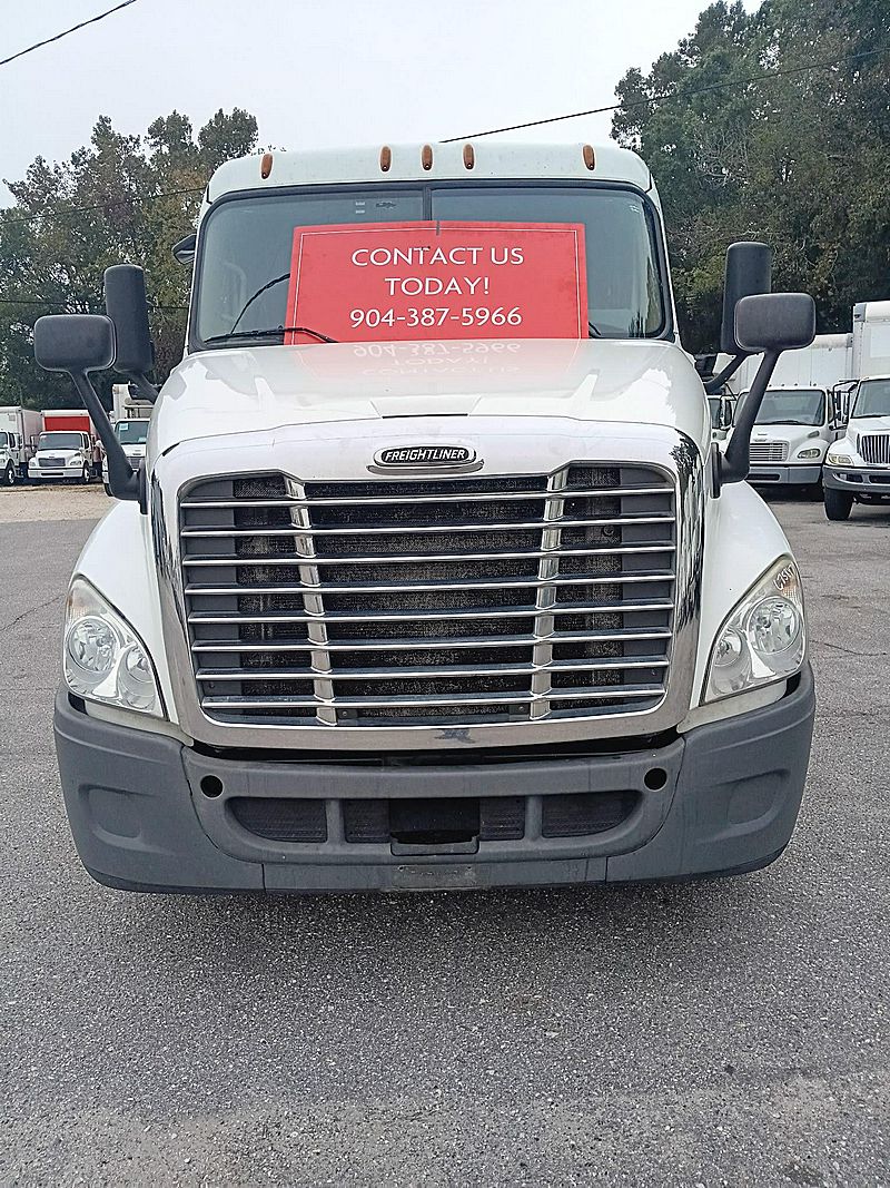 2017 Freightliner CASCADIA 125