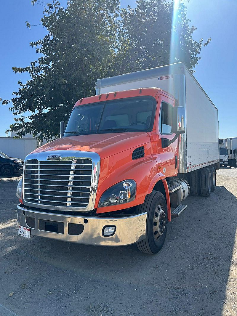 2018 Freightliner CASCADIA 113