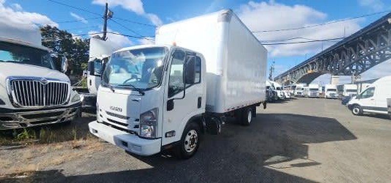 2019 Isuzu NPR HD