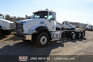 2014 Mack Granite GU813 - Cab & Chassis
