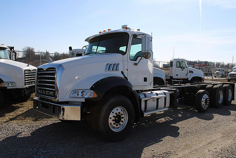 2014 Mack GU813