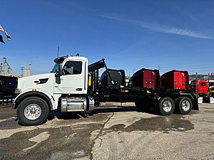 2025 Peterbilt 567 - Roll-Off